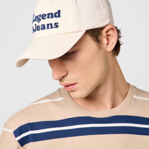 Czapka z daszkiem Wrangler Logo Cap - róże kolory