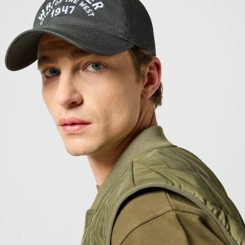 Wrangler LOGO CAP IN SCARAB