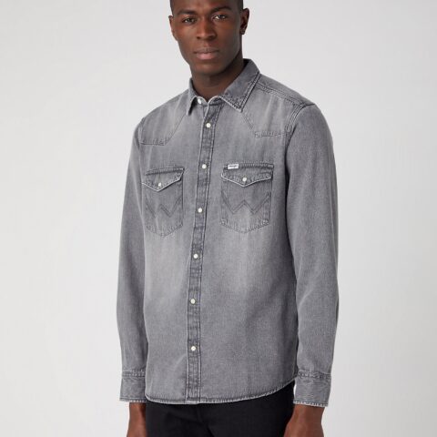 Wrangler LONG SLEEVE WESTERN SHIRT IN BLACK AUTHENTIC
