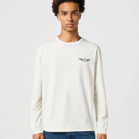 Wrangler Longsleeves Graphic Tee in Vintage White