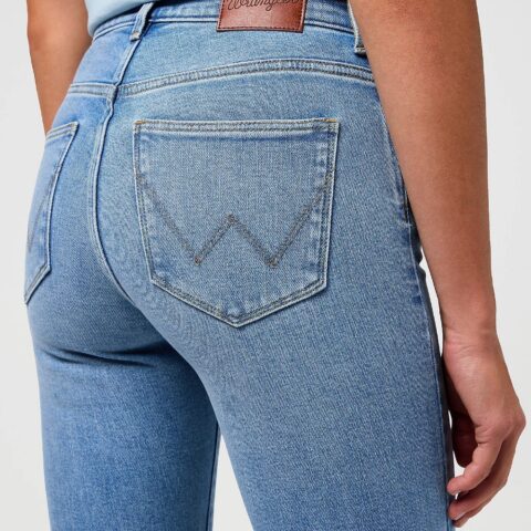 Wrangler BOOTCUT 625 JEANS IN IN THE CLOUDS